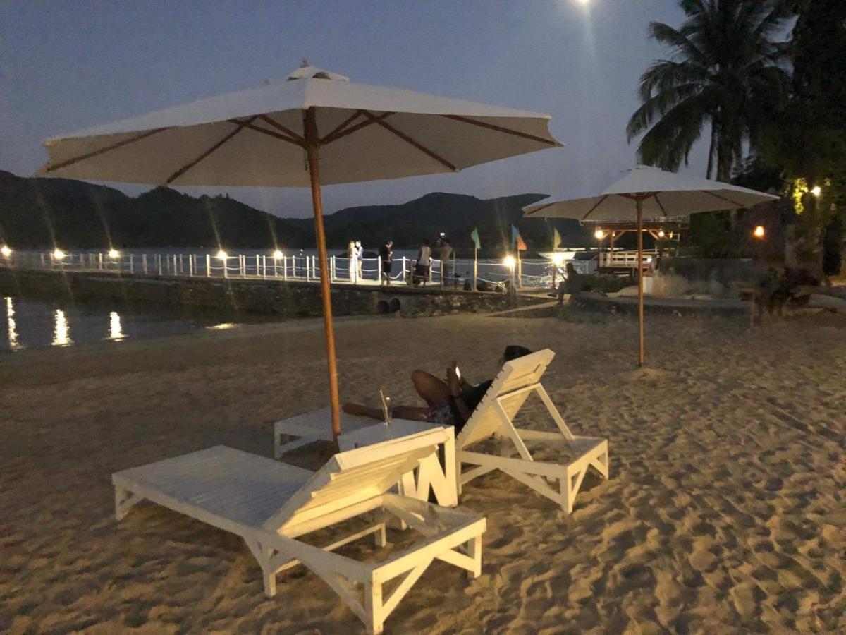 Pangulatan Beach Resort エルニド エクステリア 写真