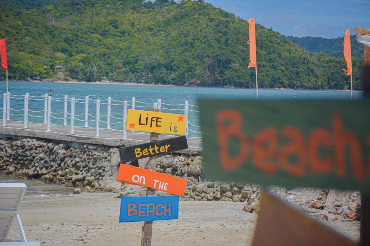 Pangulatan Beach Resort エルニド エクステリア 写真