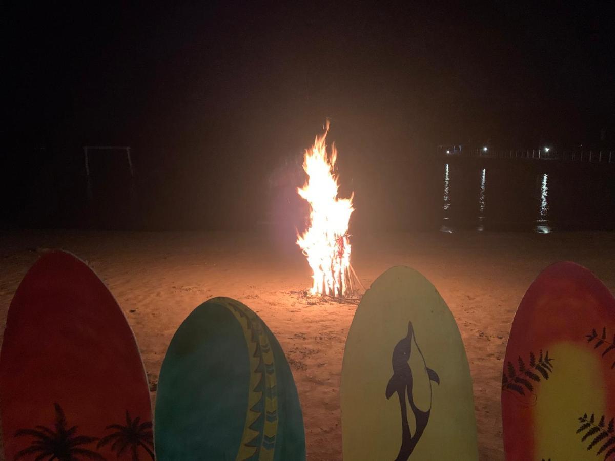 Pangulatan Beach Resort エルニド エクステリア 写真